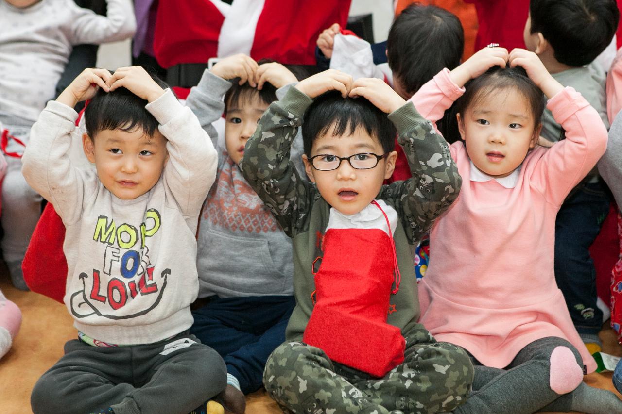 아동복지시설 산타데이 위문(모세스영아원)