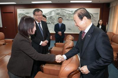 한중일 국제포럼 참가자 면담