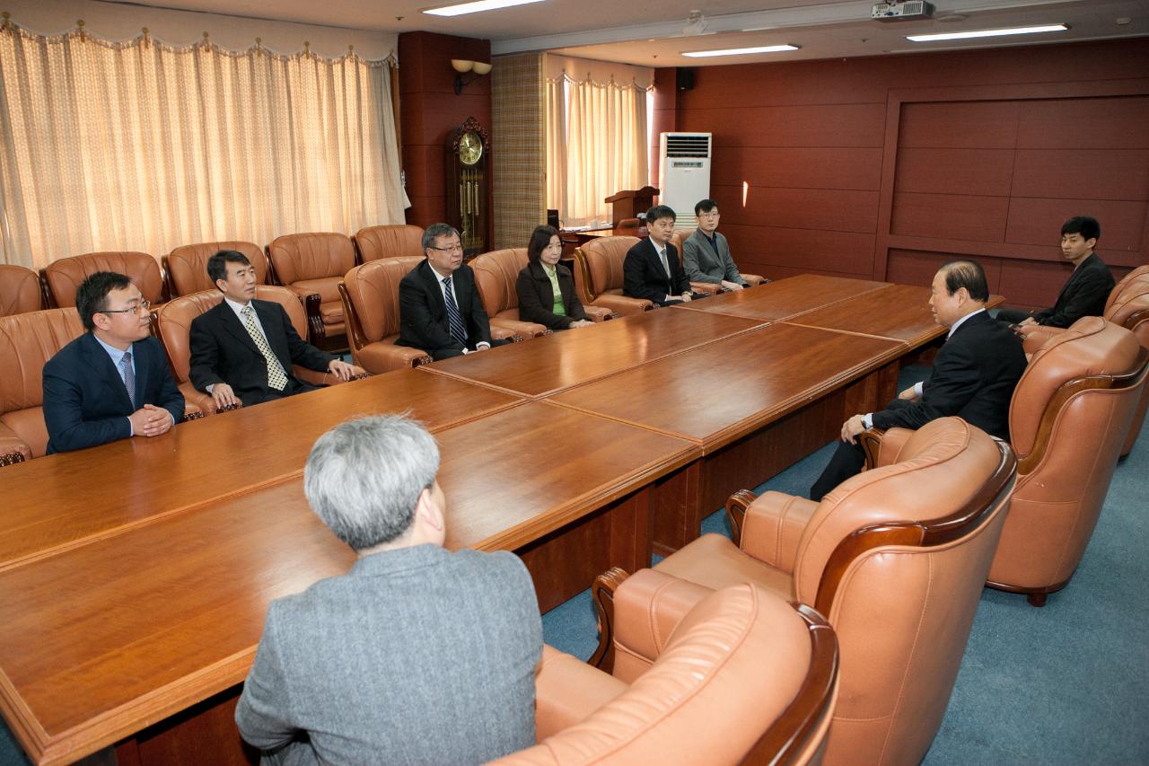 한중일 국제포럼 참가자 면담