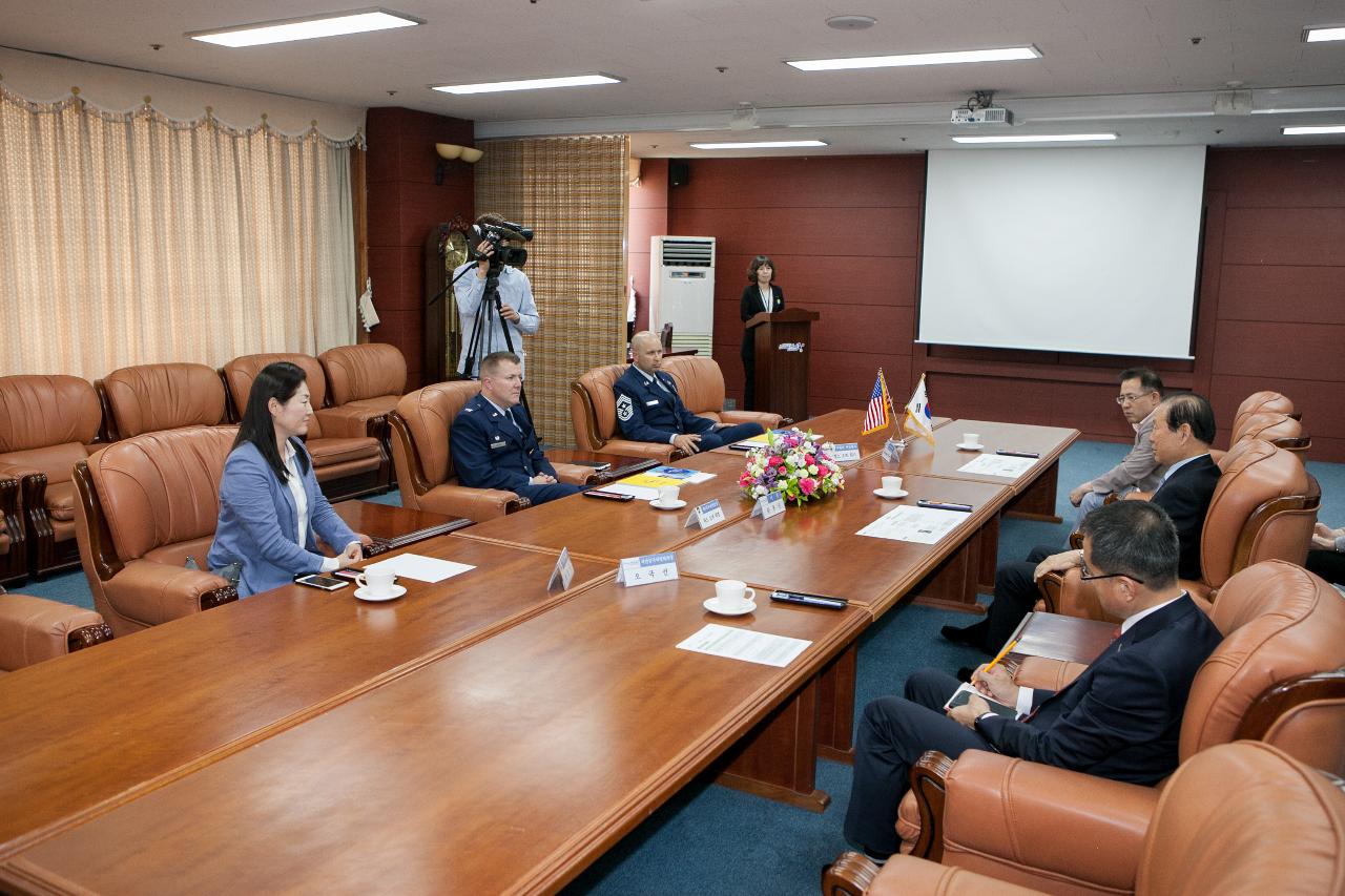 미공군 제8전투비행단장 간담