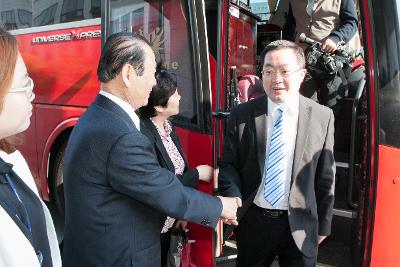 중국 연운항 시장일행 방문