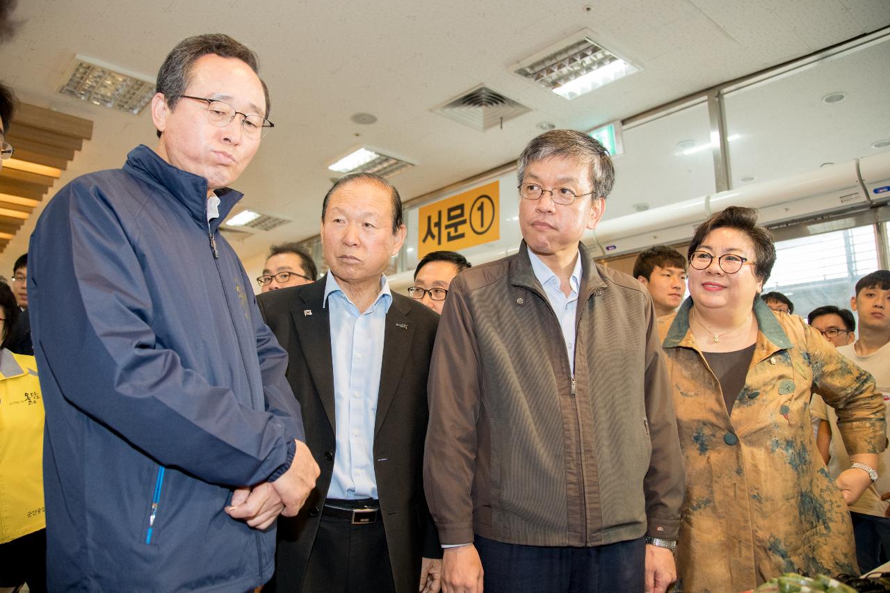 기획재정부차관 군산방문(공설시장,JY중공업)