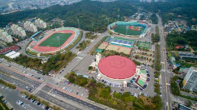 공설운동장 드론 사진