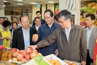 기획재정부차관 군산방문(공설시장,JY중공업)