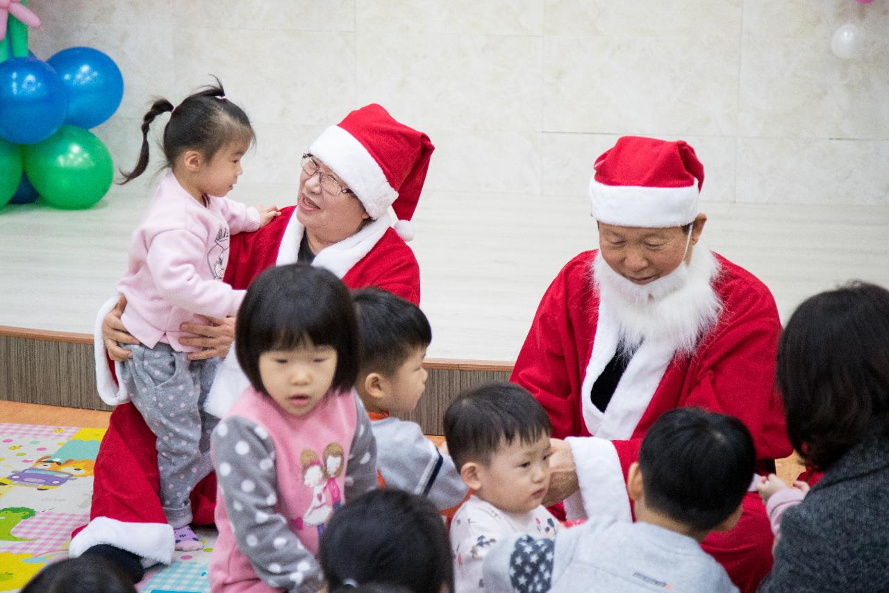 성탄절맞이 복지시설 산타위문(모세스영아원)