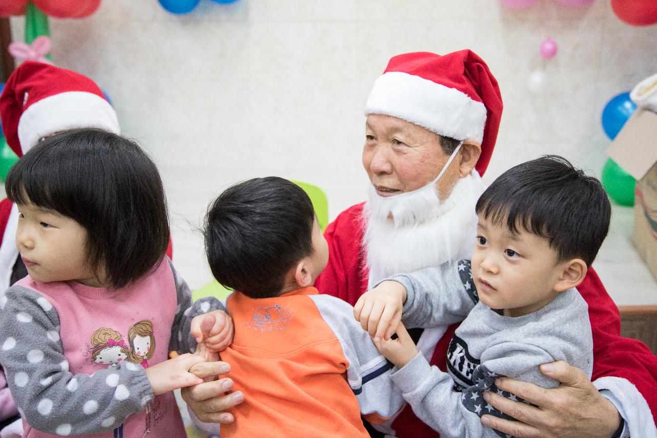 성탄절맞이 복지시설 산타위문(모세스영아원)