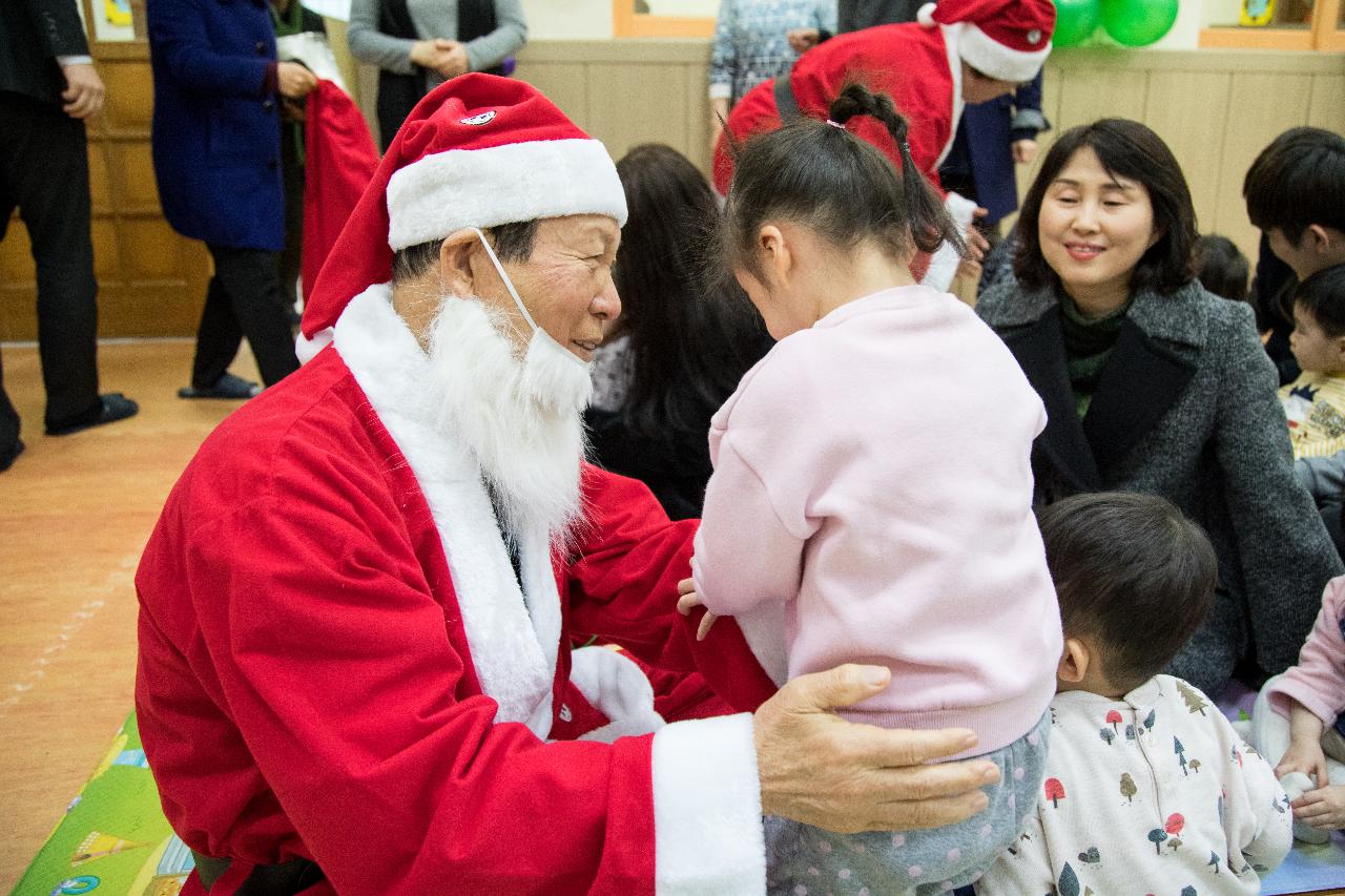 성탄절맞이 복지시설 산타위문(모세스영아원)