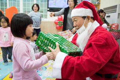 성탄절맞이 복지시설 산타위문(모세스영아원)