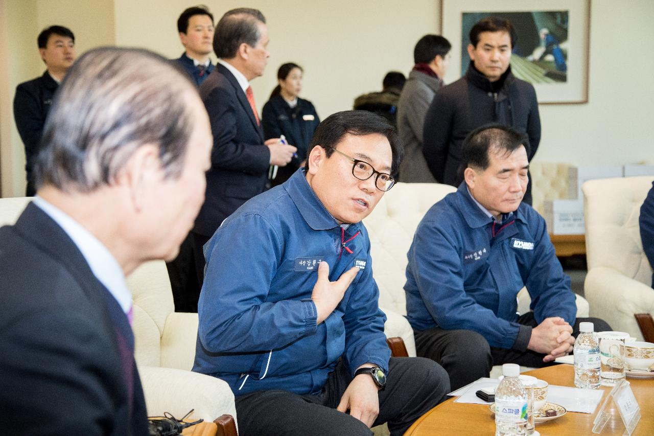 군산조선소 존치를 위한 범도민 서명부 전달(울산현대중공업)