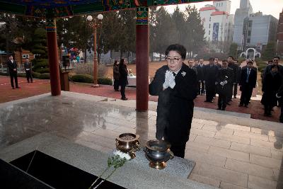 군경합동묘지 참배