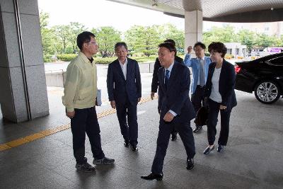 강임준 시장 첫출근