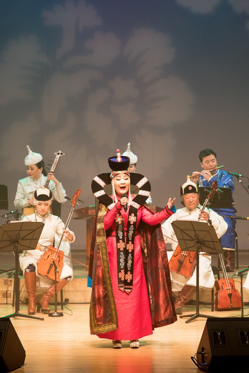네이멍구 민족관현악단 군산공연