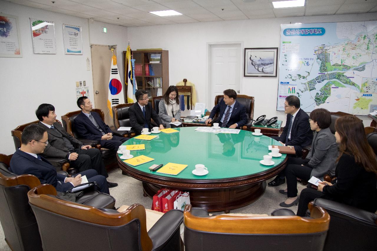 중국 롄윈강시 인민대표 일행 면담