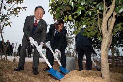 동백대교 개통에 따른 기념식수