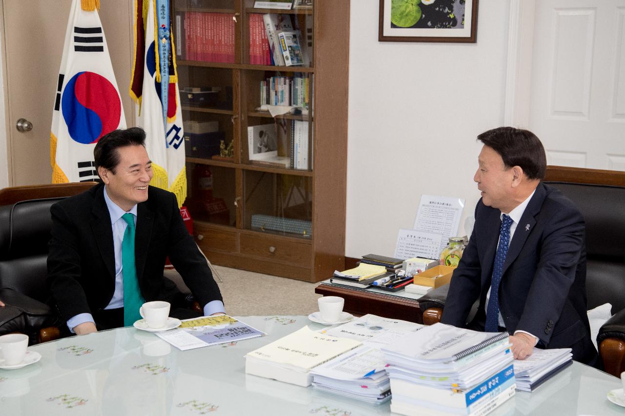 군산꽁당보리축제 홍보대사 위촉식