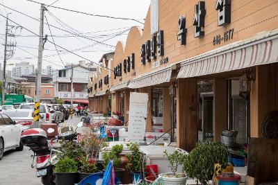 군산 공설시장 국밥집거리