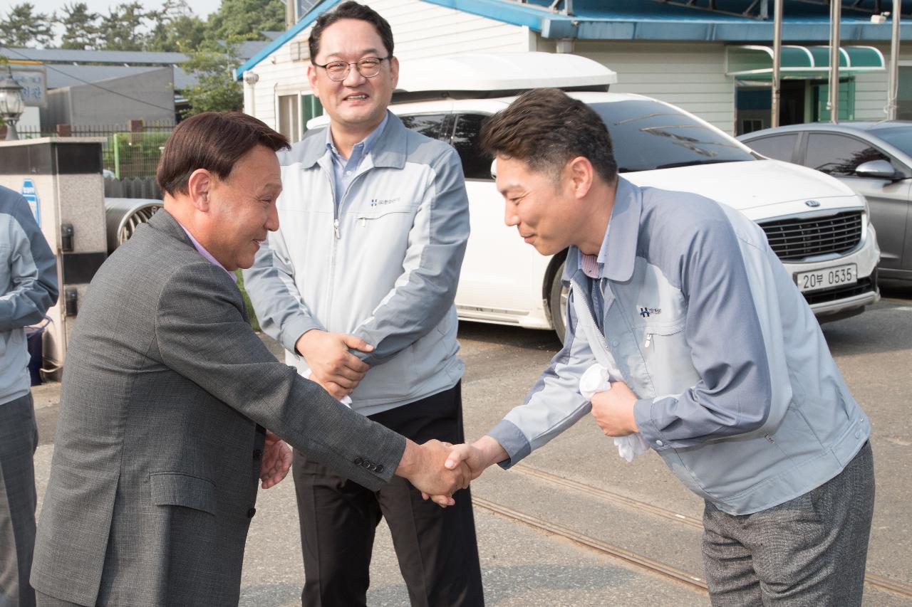 2019 군산시 유망 강소기업 현판식