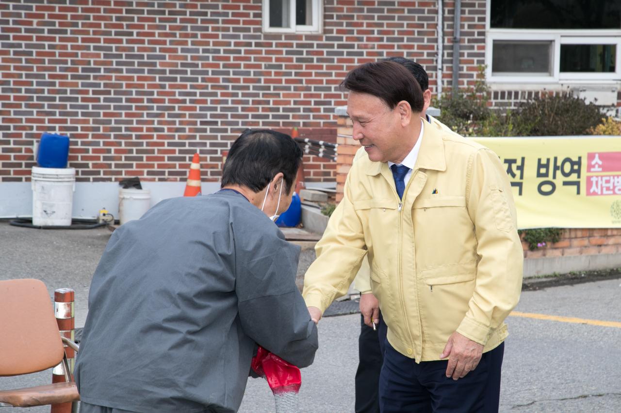 아프리카돼지열병 거점 방역초소 방문