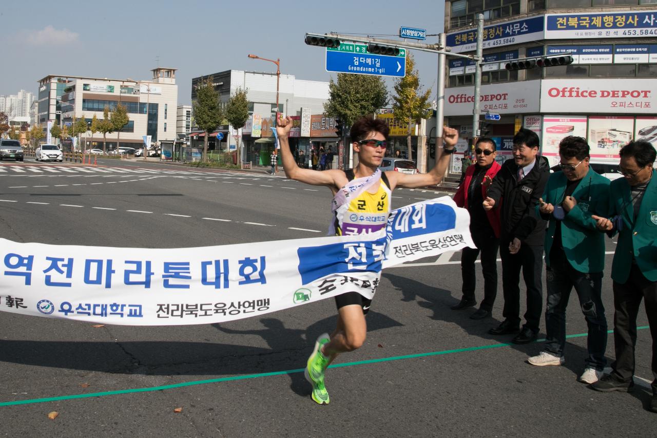 전북역전마라톤대회 선수단 격려