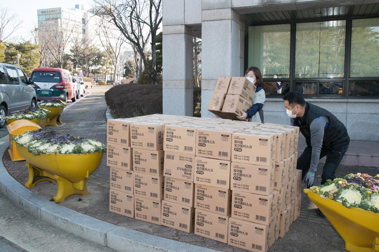 신종 코로나바이러스 대비 마스크 제공