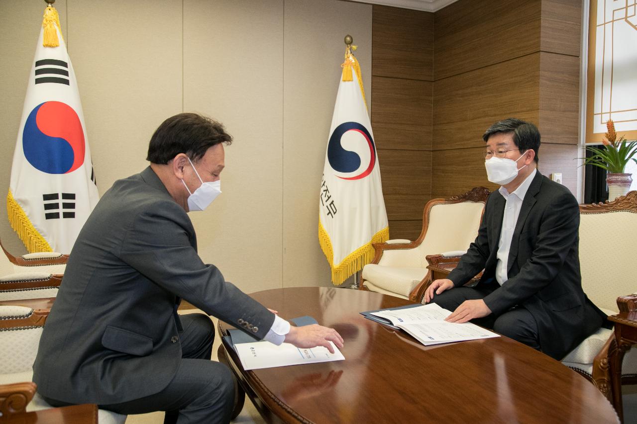 전해철 행안부 장관 면담