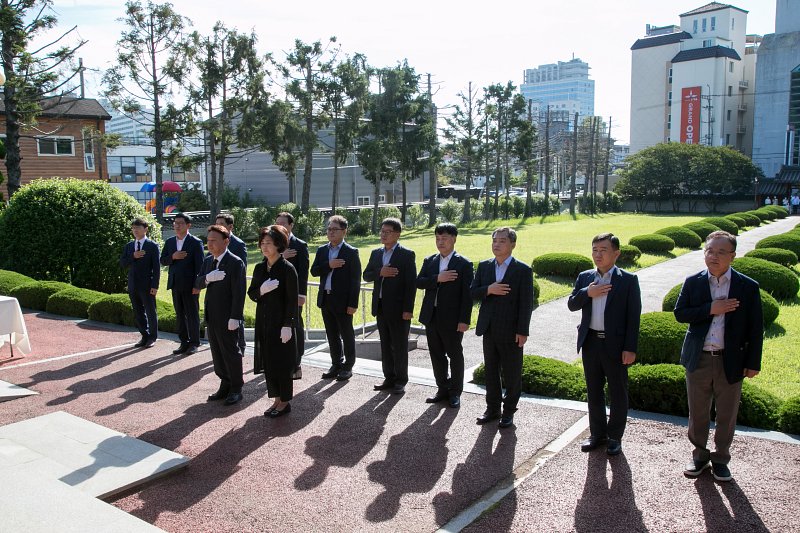 민선8기 출범 군경합동묘지 참배