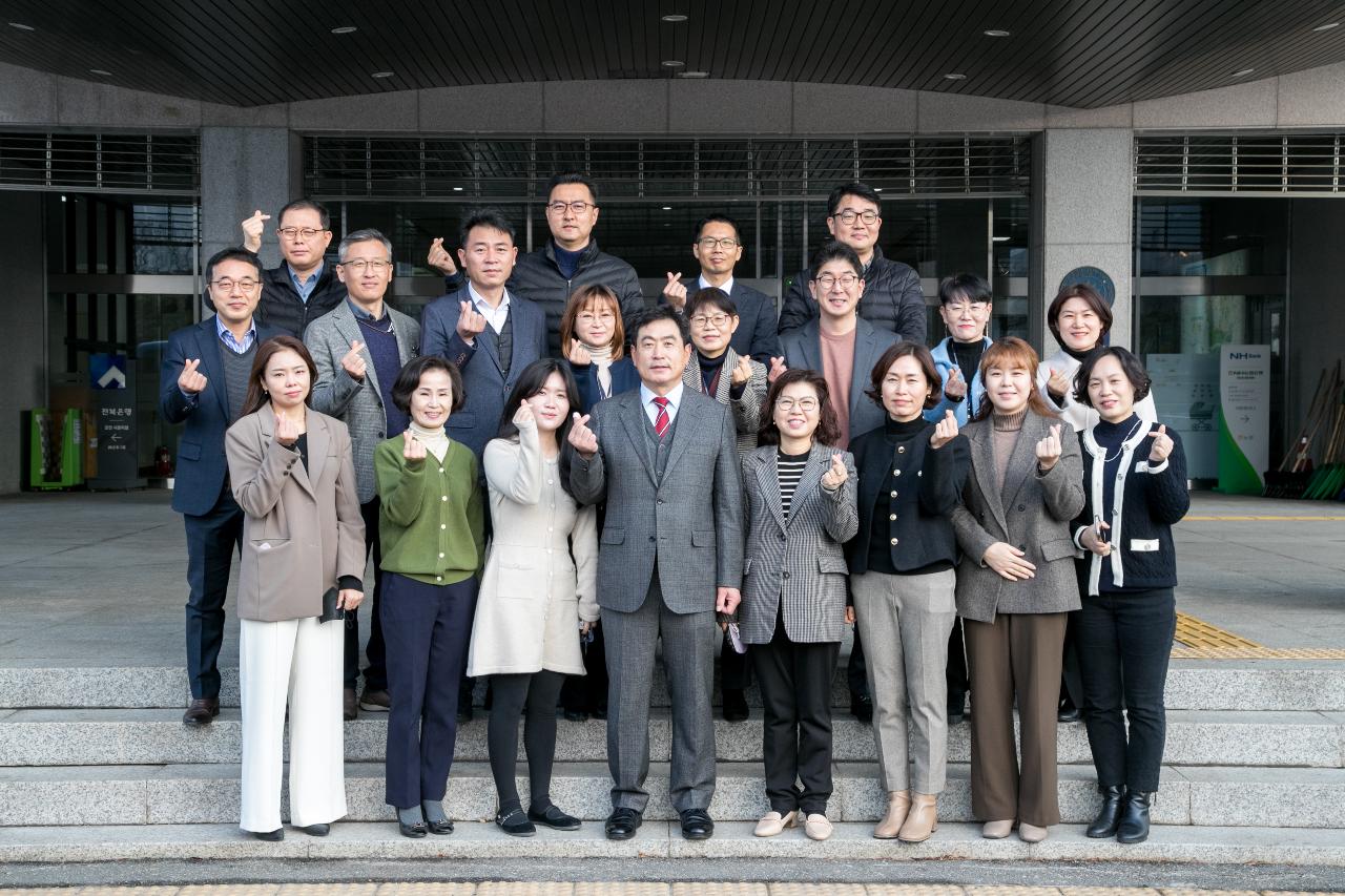 채행석 국장 퇴임 기념촬영