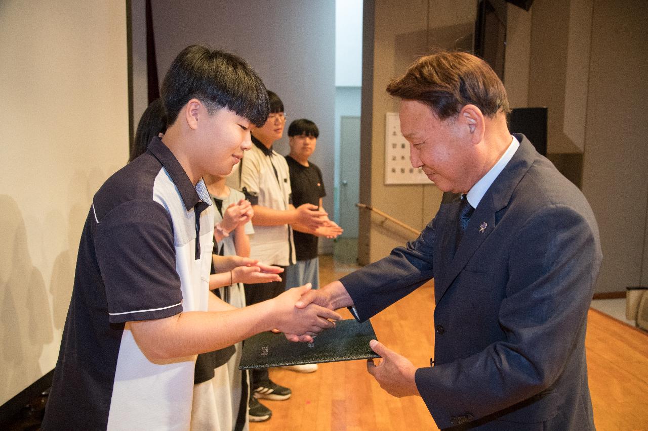 7월 청원 전체 회의