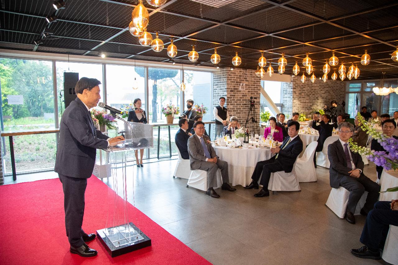 OCI군산공장 미술전시회