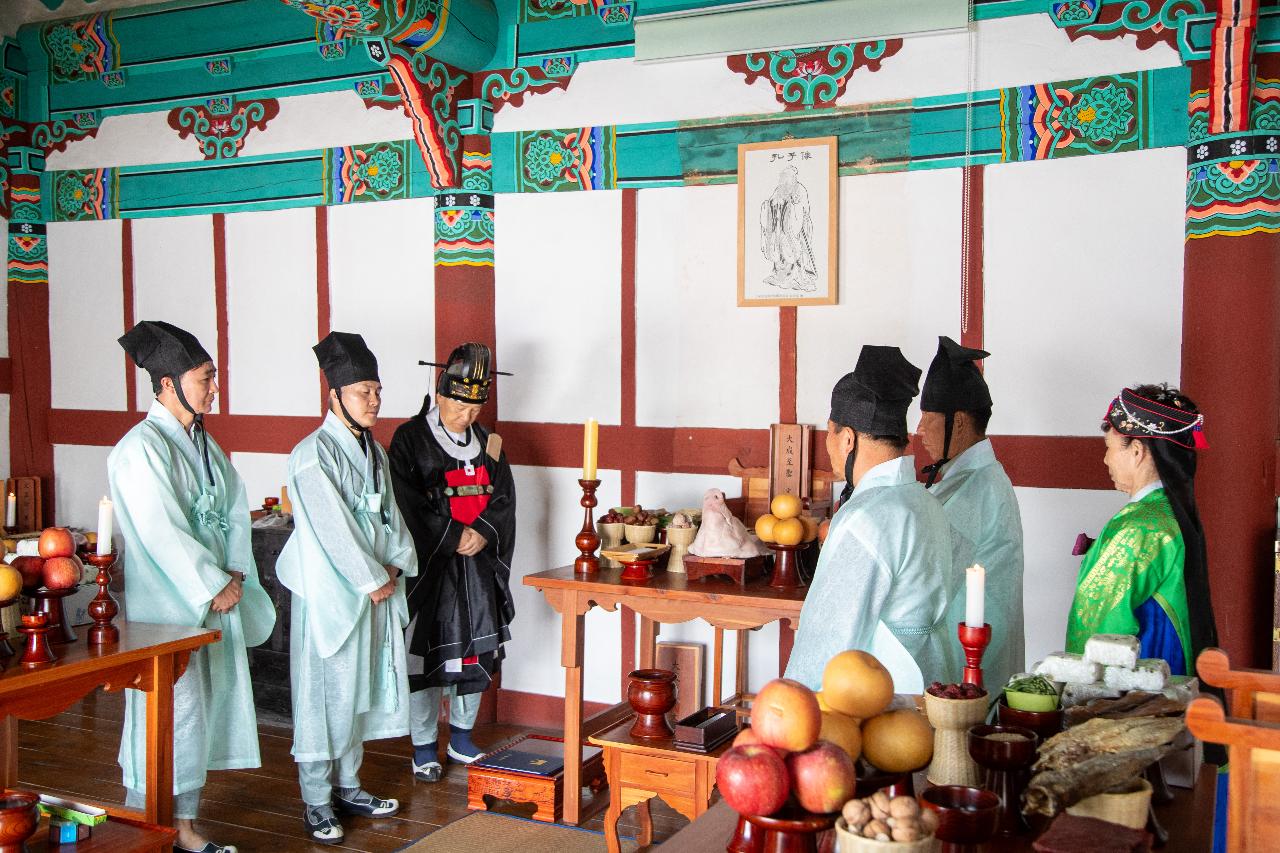 옥구향교 춘기 석전대제 봉행