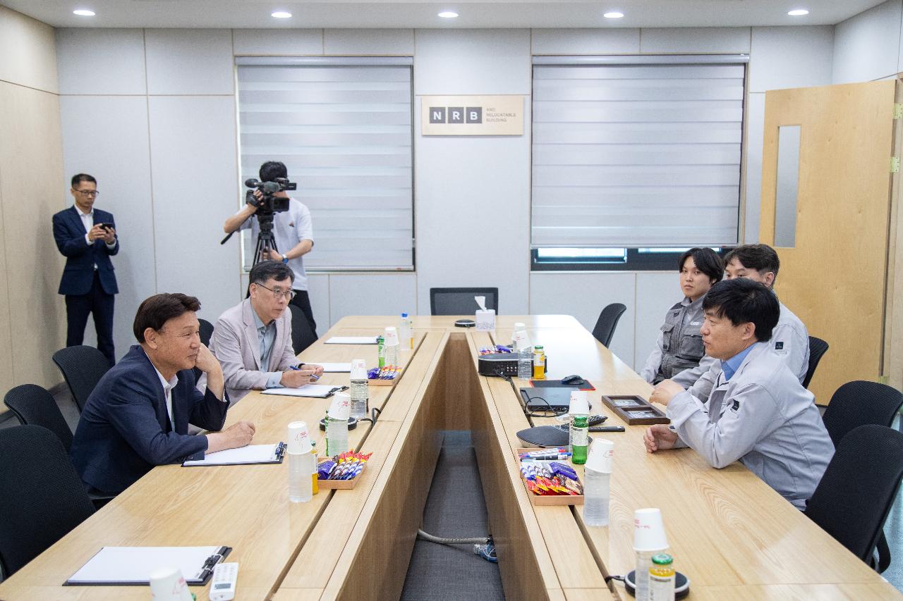 유망 강소기업 인증서 현판식