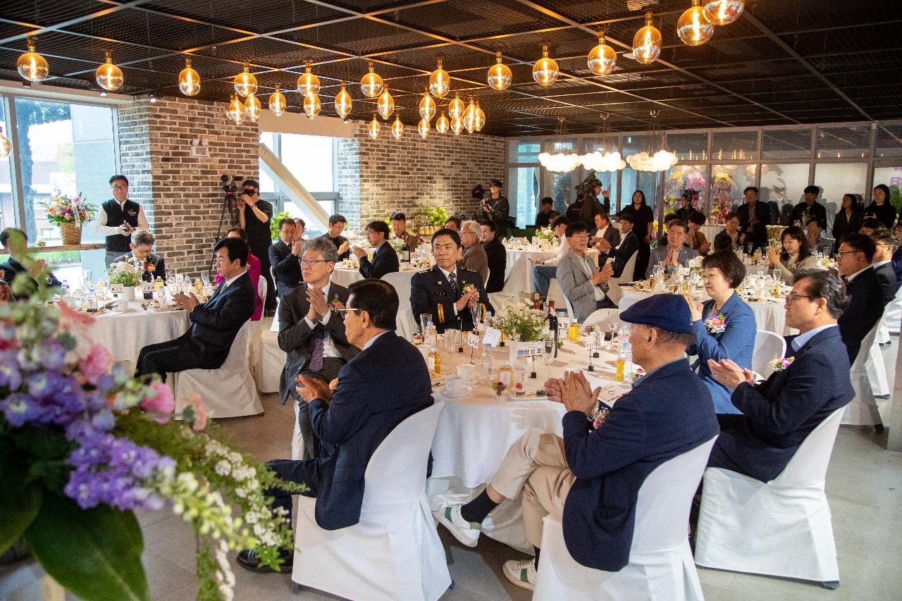 OCI군산공장 미술전시회