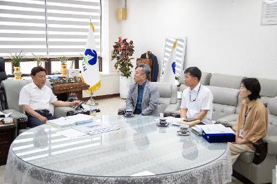 주광영 군산시립합창단 지휘자 감사패 수여식