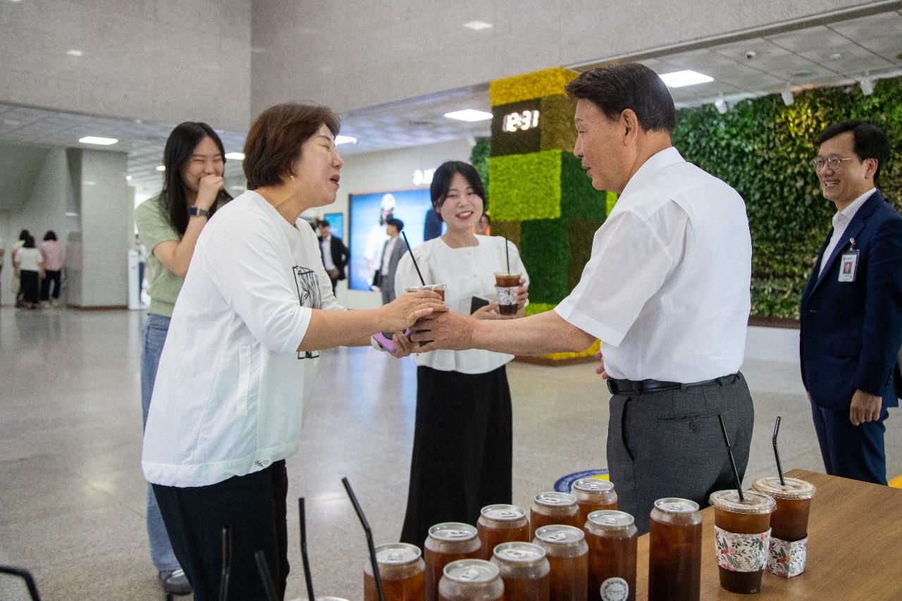 민선8기 3주년 기념, 감사의 한 잔