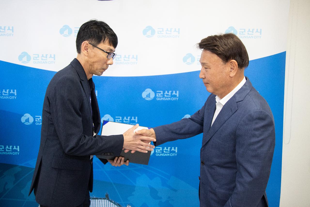 사령교부
