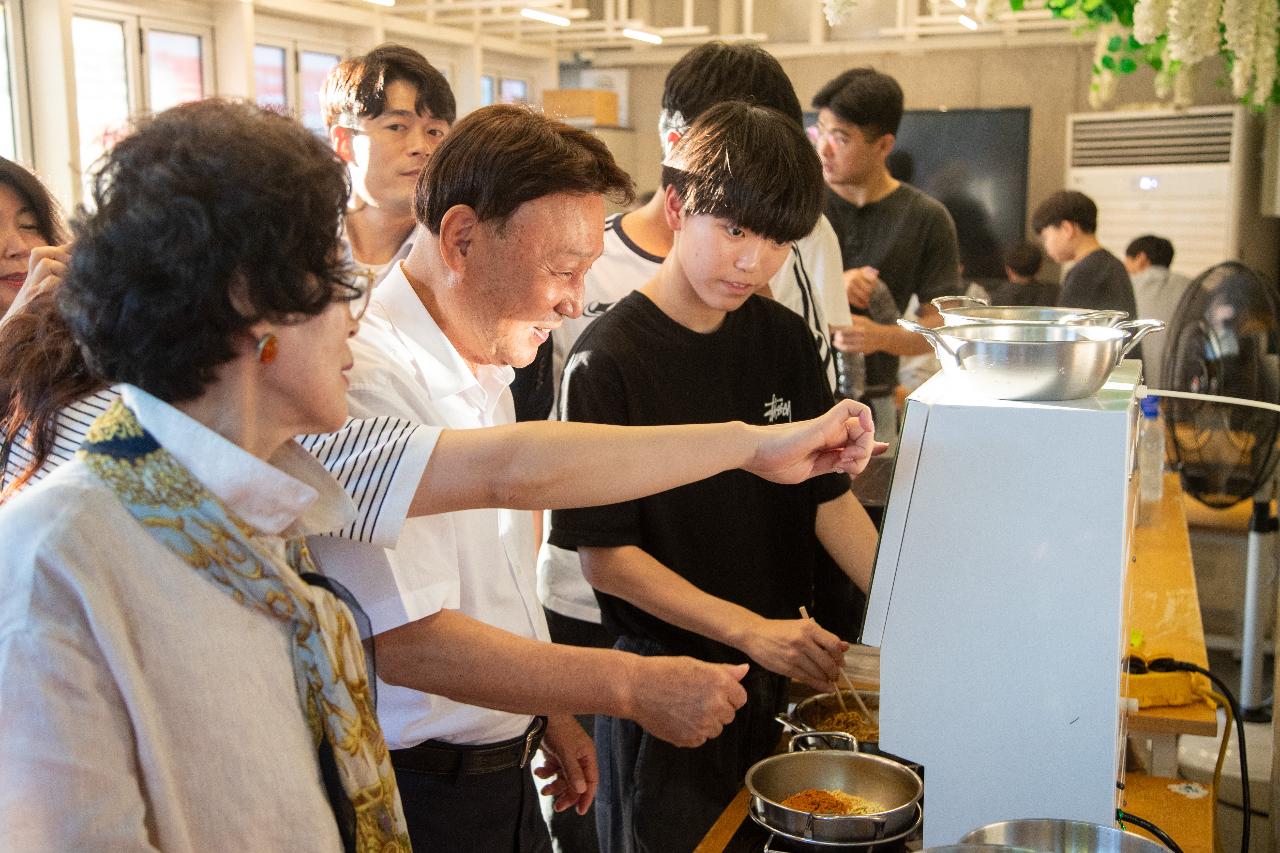 사랑의밥차 격려 방문
