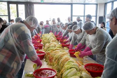 K-푸드 문화체험 주한미군과 함께하는 김장과 情버무리