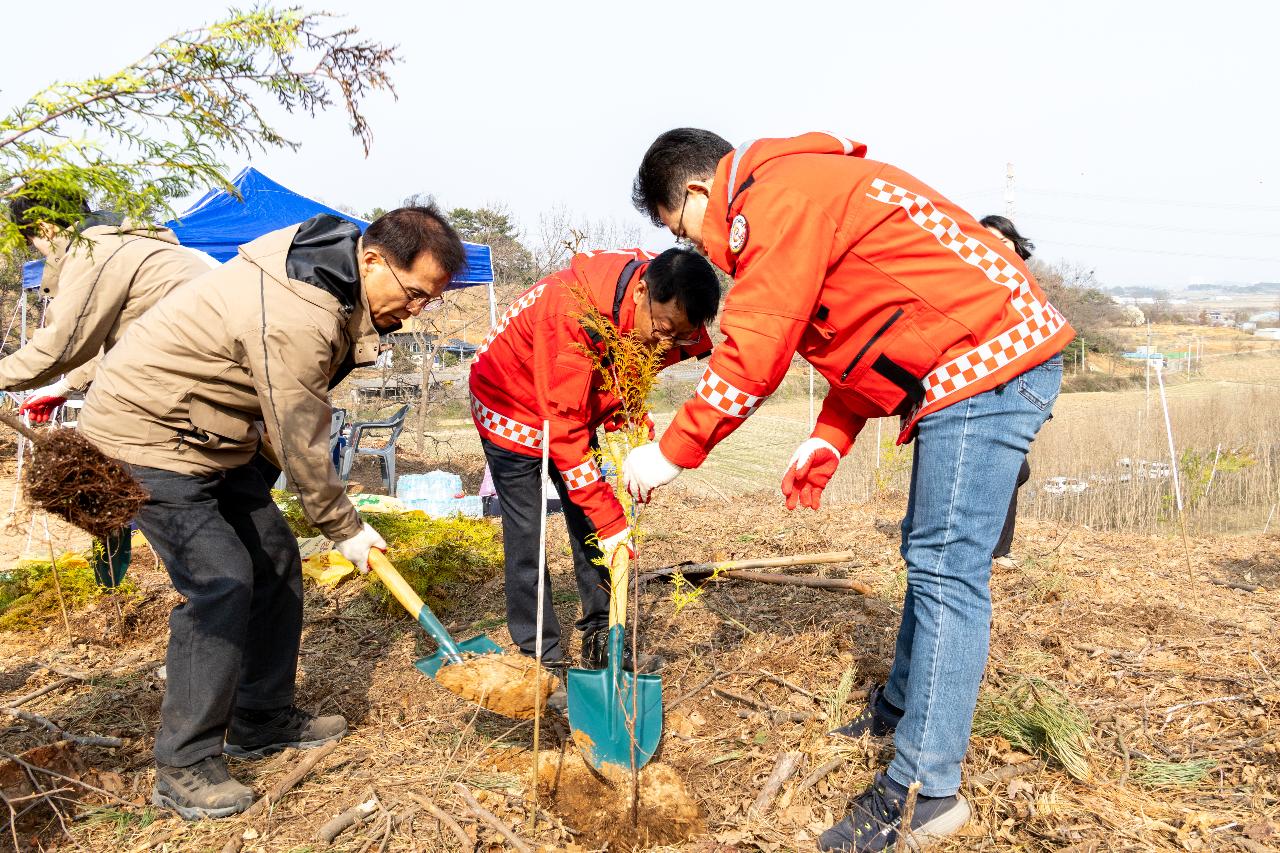 제81회 식목일 기념 나무심기 행사