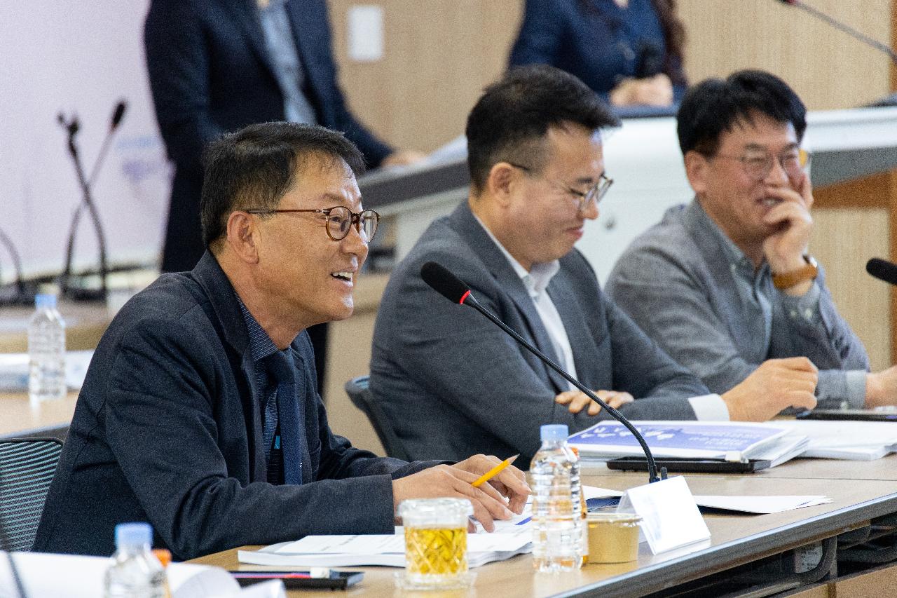 2026년 제1회 군산시 청년정책위원회 회의