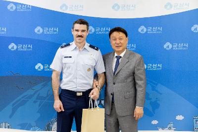미공군 제8전투비행단 신임단장 예방