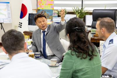 미공군 제8전투비행단 신임단장 예방