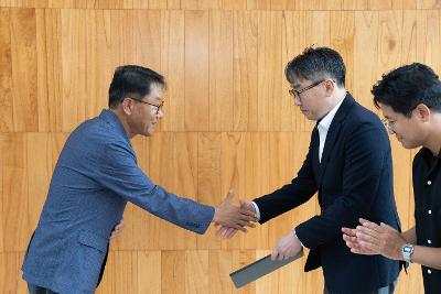 군산시 유망 강소기업 인증서 수여 및 현판식