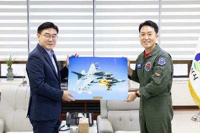 정책자문위원 위촉장 전달