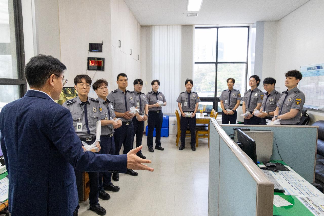 본청 현장 근로자 격려 방문