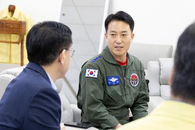 정책자문위원 위촉장 전달