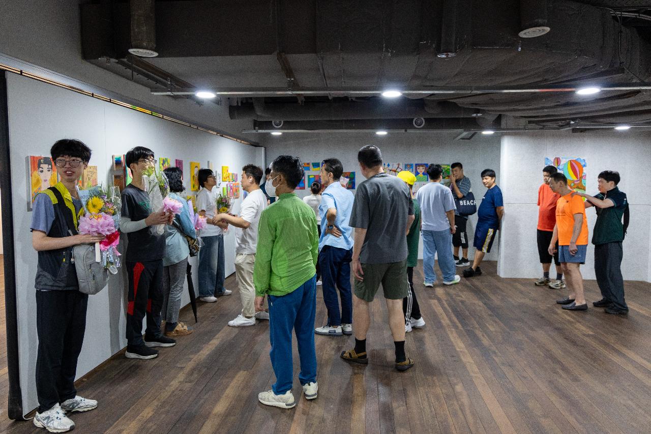군산시 장애인기관 연합작품전시회