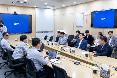 국가산단 엔알비 기업 현장 방문