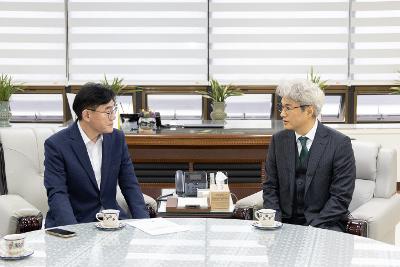 국제관계 명예 자문관 위촉증 수여식